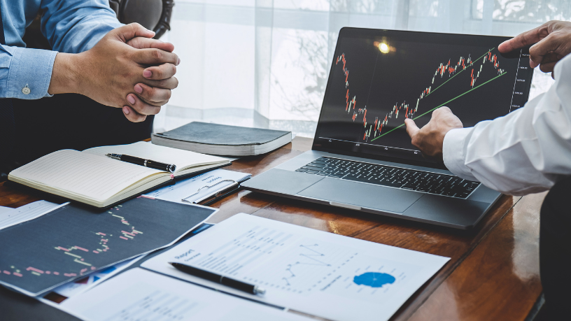 Rodrigo Balassiano analisa como estruturar fundos com ativos de ciclo sazonal mantendo liquidez e previsibilidade.