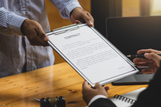 Hebron Costa Cruz de Oliveira mostra como a mentoria aproxima gerações e transforma aprendizado em experiência prática.