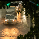 Sul do Brasil entra em alerta para temporais: o que moradores do RS, SC e PR precisam fazer diante da nova frente fria